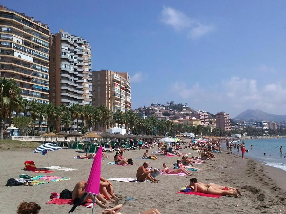 Reding Beach & Center City Málaga Spanyolország